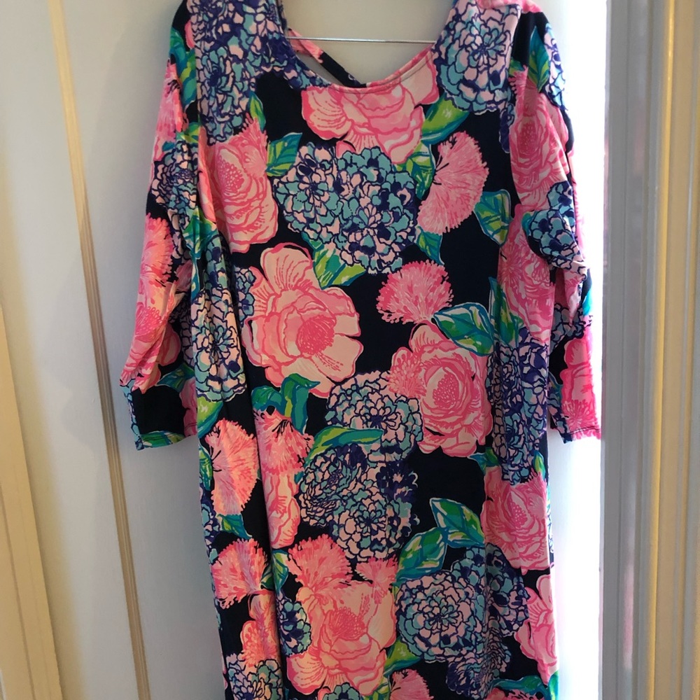 EUC: XL Long sleeved Lilly dress